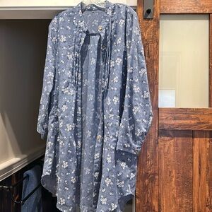 Long sleeve button up shirt